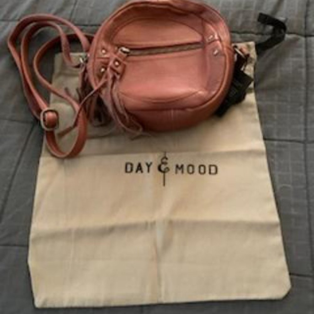 Day & Mood Koko Round Crossbody Leather Bag - Picture 5 of 9